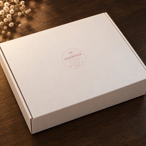 Wuuwuu white gift box closed with logo stamp